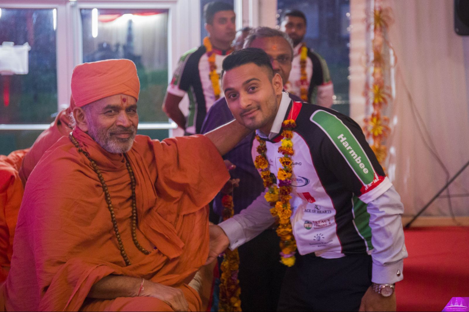 ©1987-2017 SKS Swaminarayan Temple East London